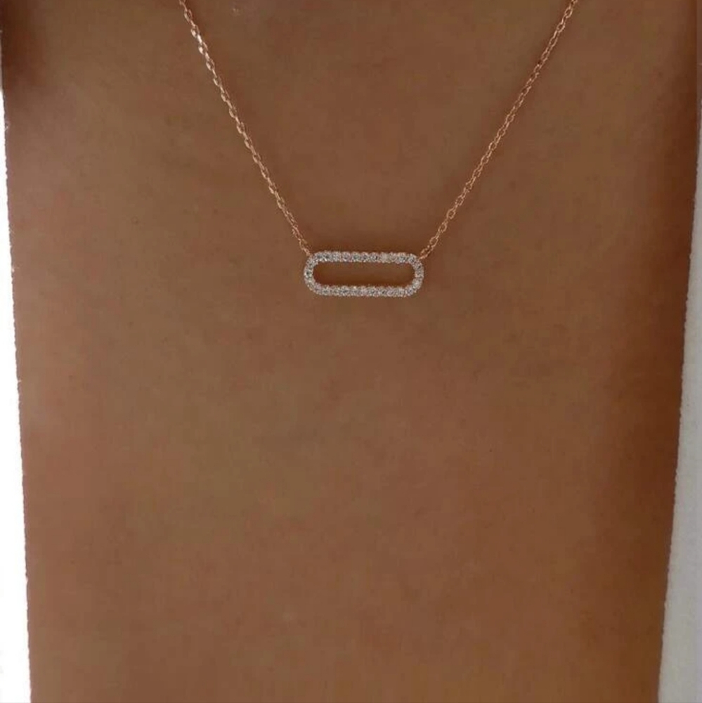 🌟🌟NEW🌟🌟BEAUTIFUL!! Hollow Rectangle Necklace in ROSE GOLD 🌟🌟
